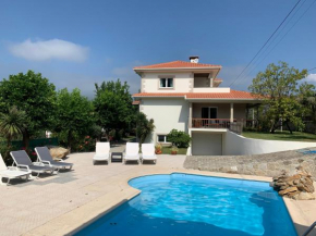 Beautiful detached villa with private pool, Fibre Wi-fi, garden, games room & BBQ